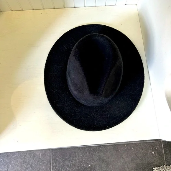 Black hat - Picture 3 of 4